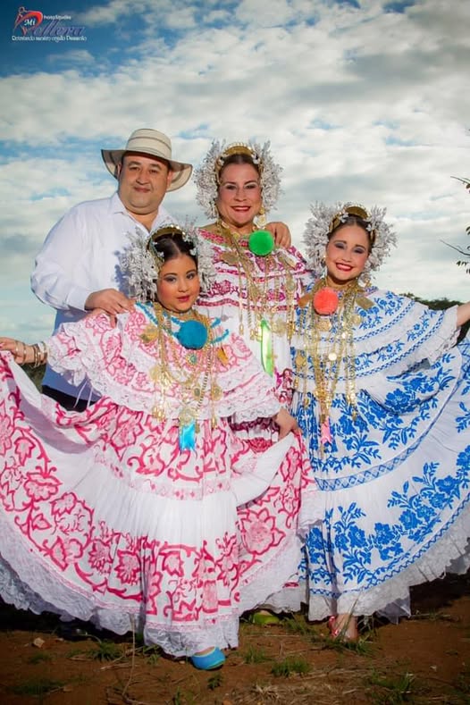 48379051_2391900234184867_3160926686669701120_n